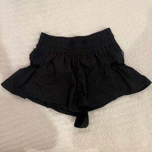 Free People Movement Black “Get Your Flirt On Shorts” Size Small